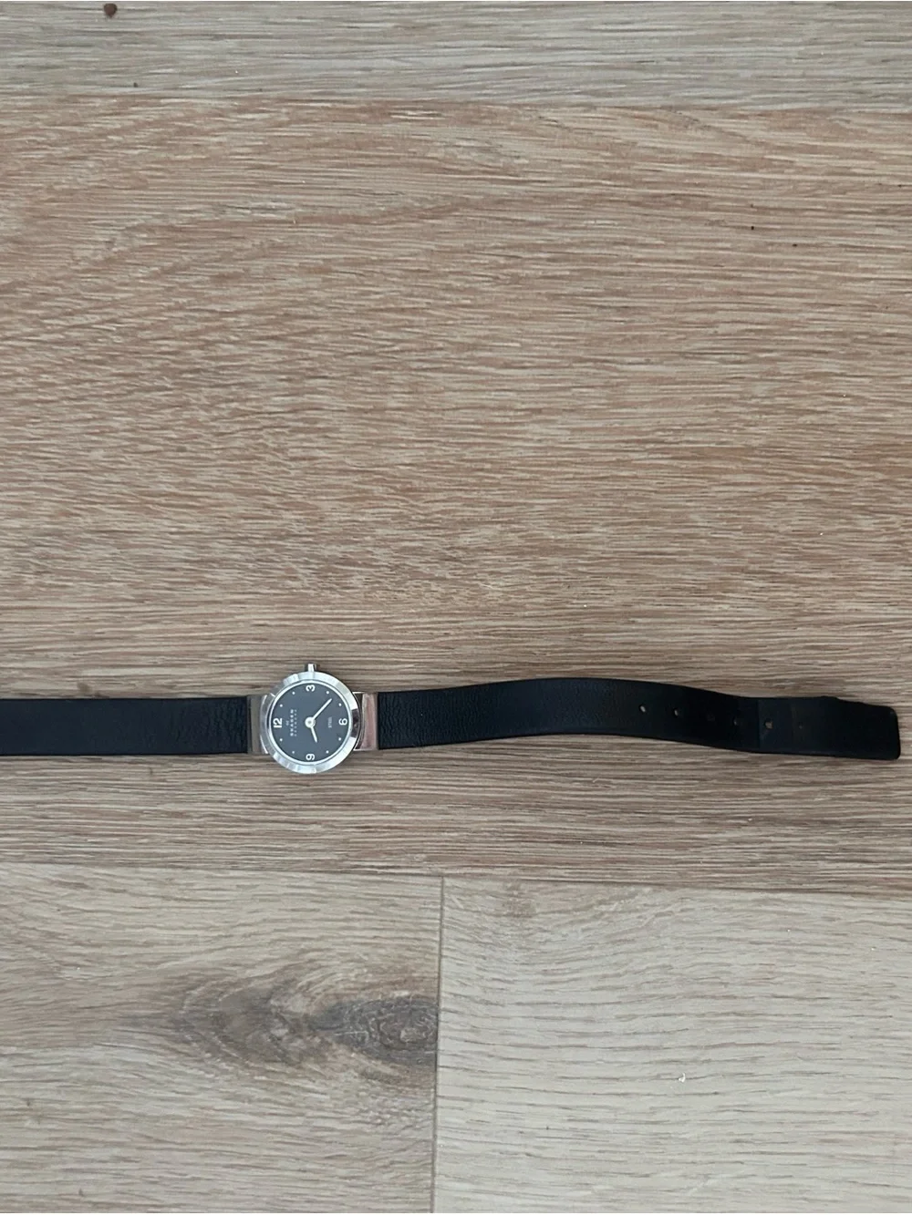 Skagen Denmark Steel Watch Black Leather Strap Silver Petite Round Minimalist